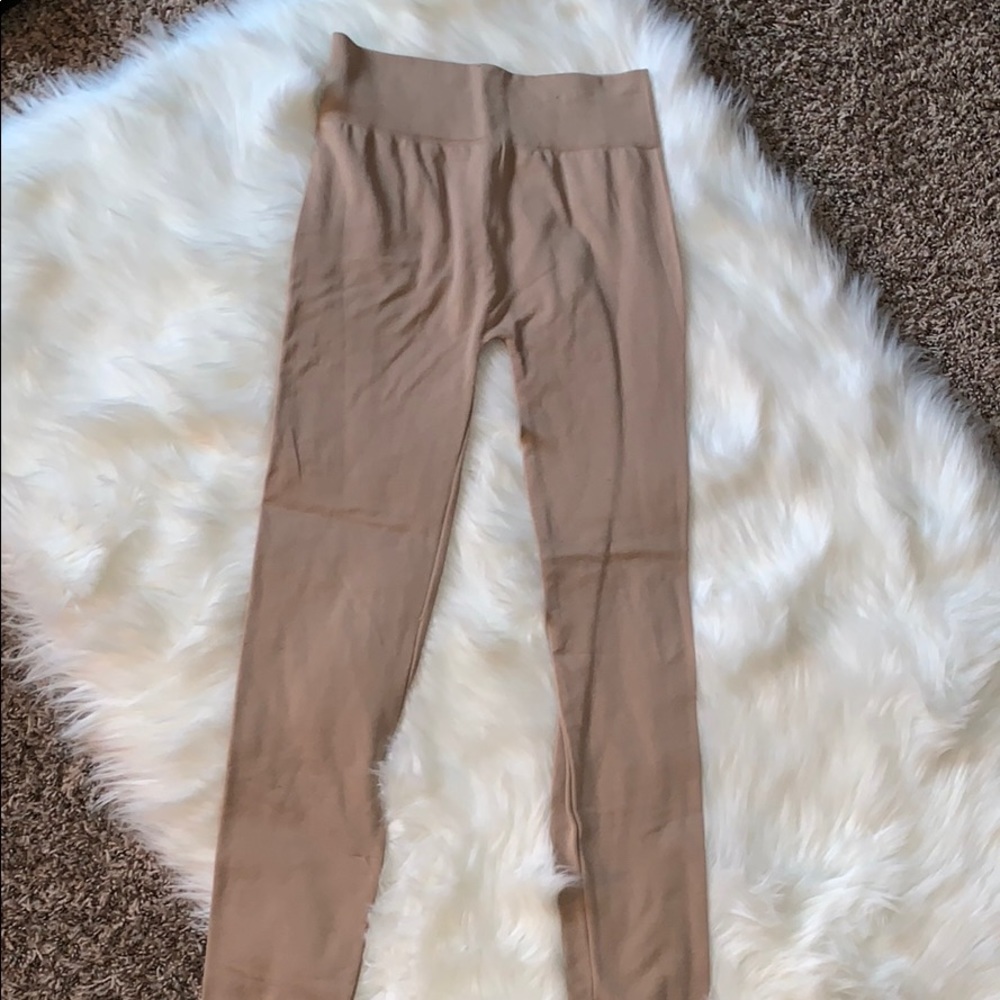 High waisted leggings